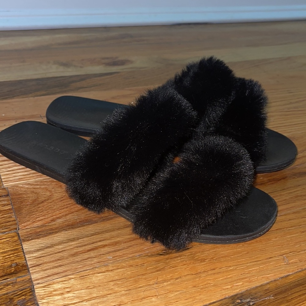 Black Faux Fur Slides
